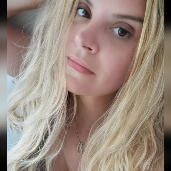 Meet your Posher, !! baebox - Picture 1 of 1